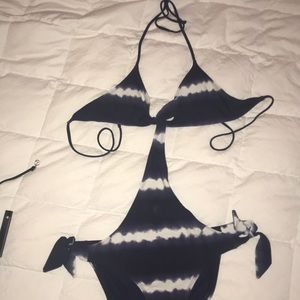 Worn 2x AE size medium monokini 🧜🏻‍♀️